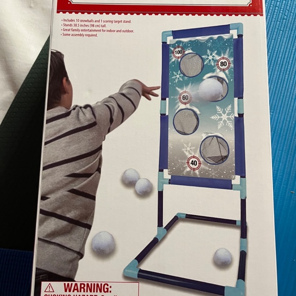 Snowball toss game - Picture 3 of 3